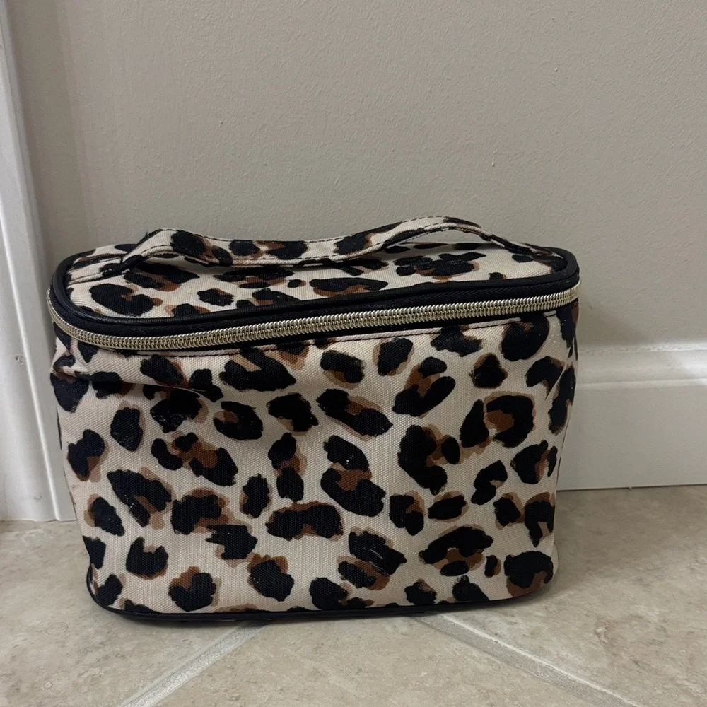 Modella Hot Pink Lined Travel Makeup Case